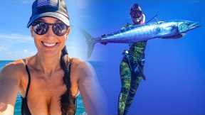 Spear Fishing WAHOO in The Florida Keys (Pelagic Spearfishing TIPS & TRICKS)