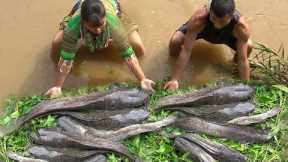 Top 100 Videos: Catch Many Fish, Solo Bushcraft Fishing Wild - Cooking Fish
