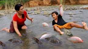 Catch many fish with girl in river- Roast fish with chili sauce eating delicious