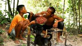 Cooking  fish recipe Eating delicious with frend
