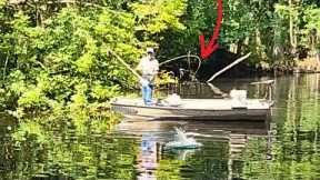 Big Bluegill and Shellcracker {Catch Cook} River Fishing Using a Cane Pole!!