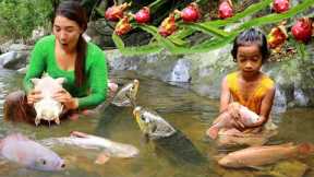 Found and Catch turtle with many fish for food- Mother cooking turtle with water coconut +3food