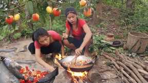 Catch and cook Fish for jungle food, Fish hot chili braised very delicious for dinner